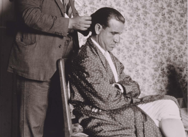 Juan Belmonte haciéndose la coleta (1928), por Alfonso Sánchez García